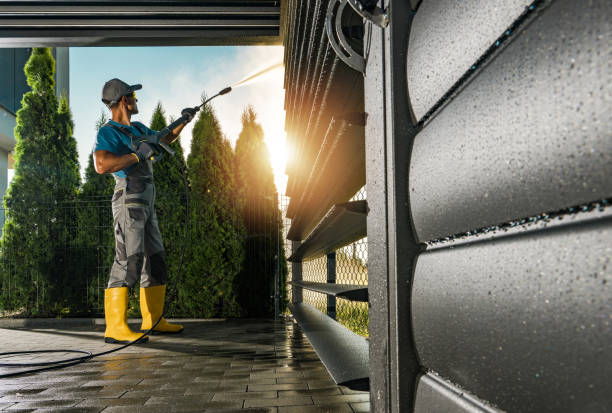 Best Roof Power Washing Services  in Greenfield, IA